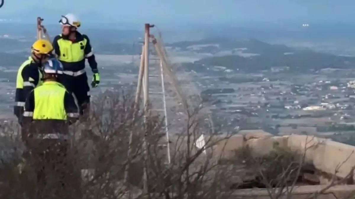 Összeomlott egy kilátóhely Mallorcán, többen megsérültek