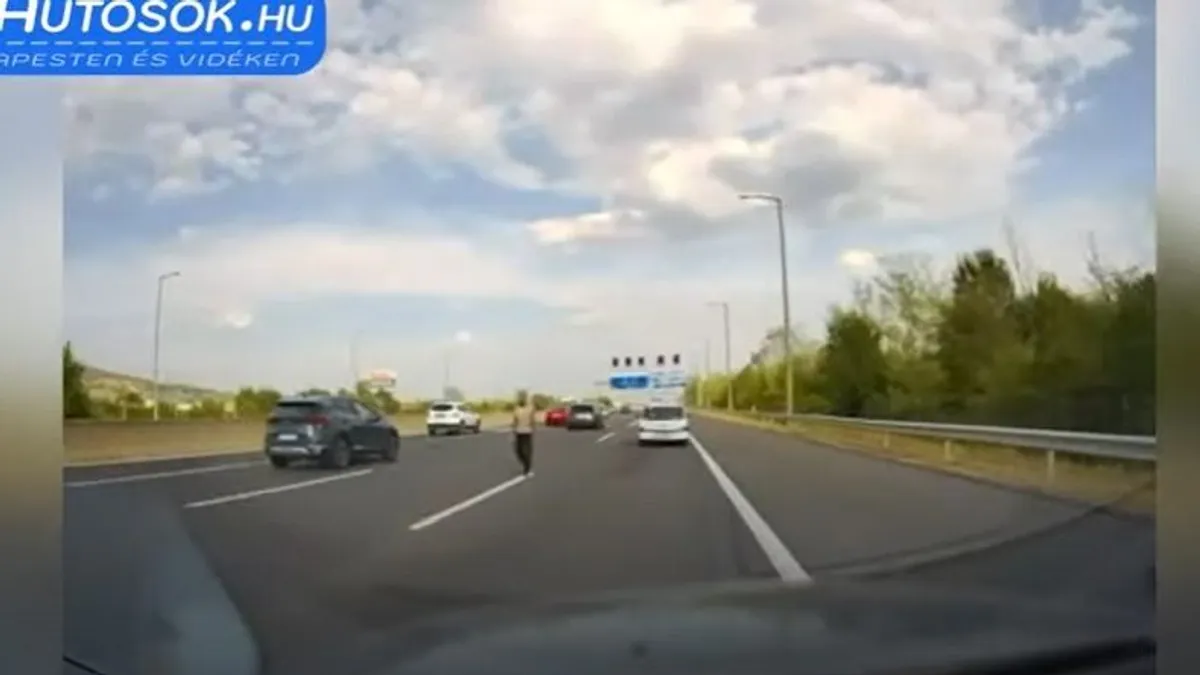 Az autópálya közepén sétált egy férfi Budaörsnél - videó
