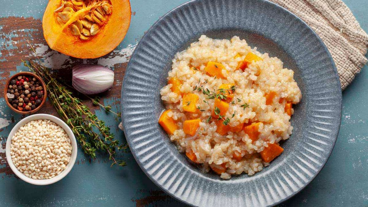 Pumpkin,Risotto,With,Fresh,Thyme,In,Plate.,Italian,Food.,Top