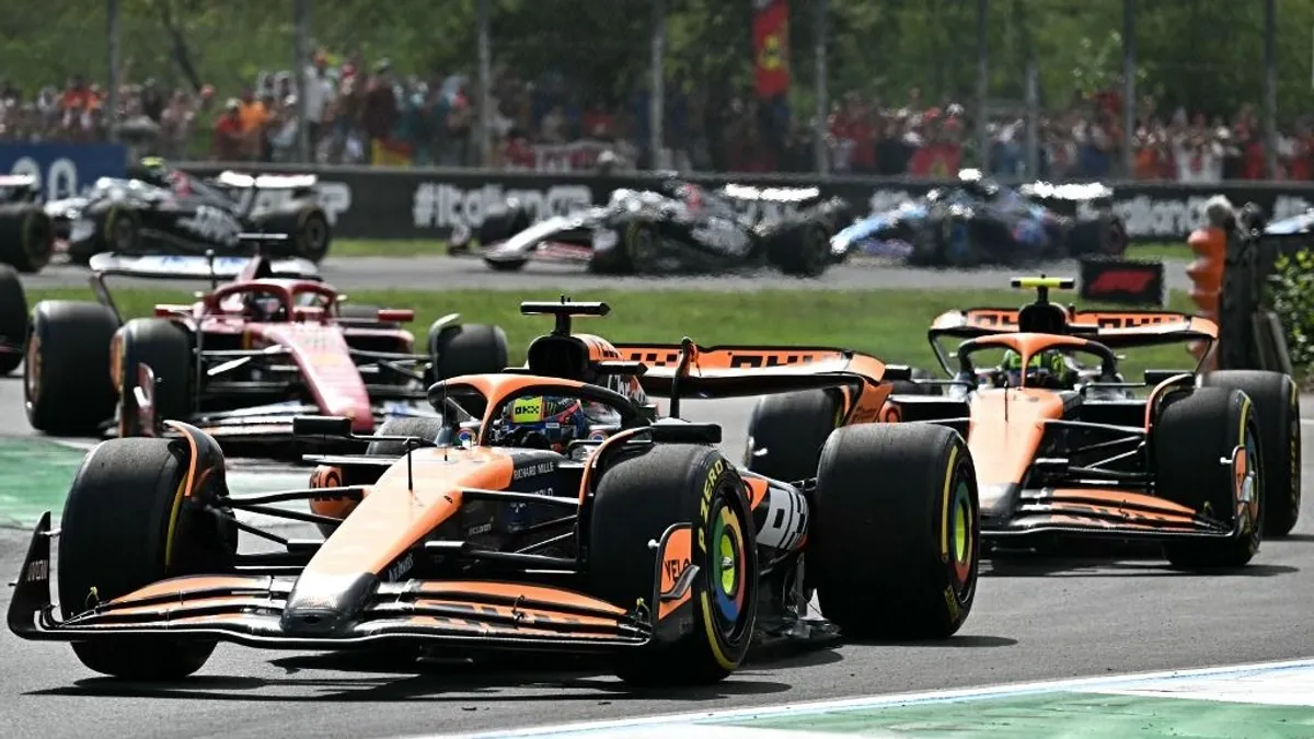 Saját csapata tette tönkre Verstappen futamát - élő