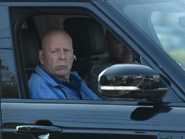 Bruce Willis friss fotón