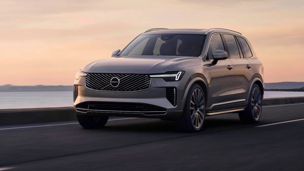 Frissült az XC90, mert egy darabig még velünk marad