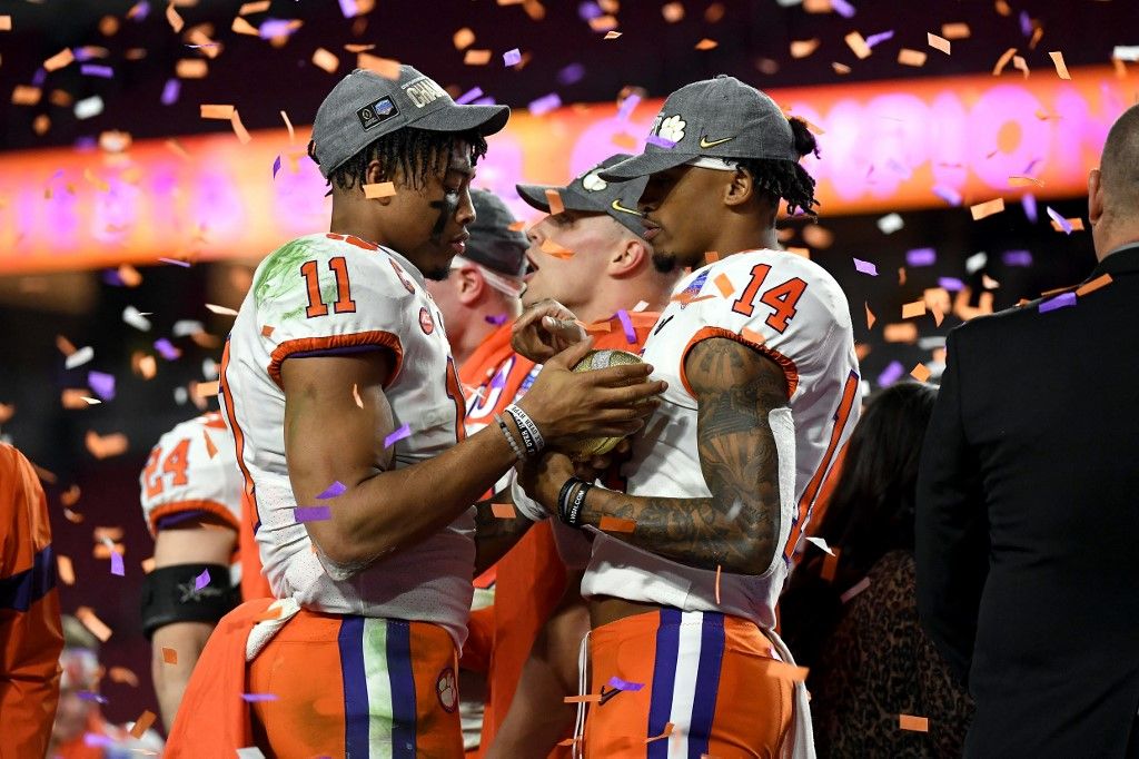 College Football Playoff Semifinal at the PlayStation Fiesta Bowl - Clemson v Ohio State