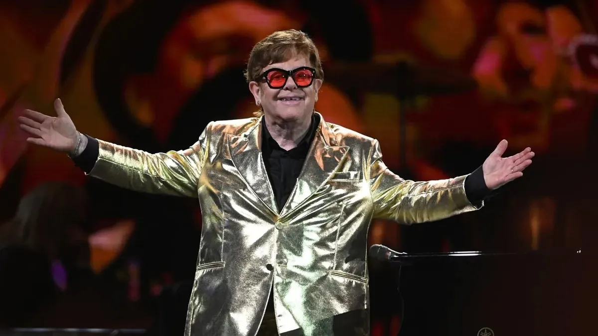 Elton John majdnem megvakult a fél szemére egy durva fertőzés miatt