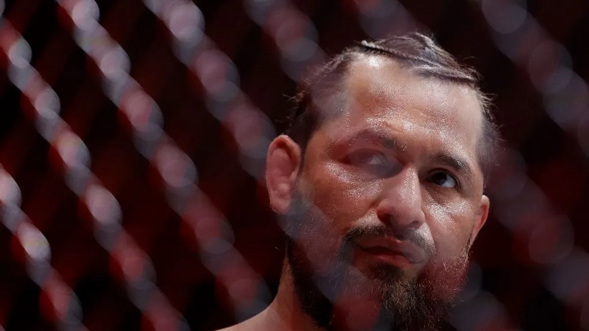Visszatérne a ketrecbe a UFC fenegyereke