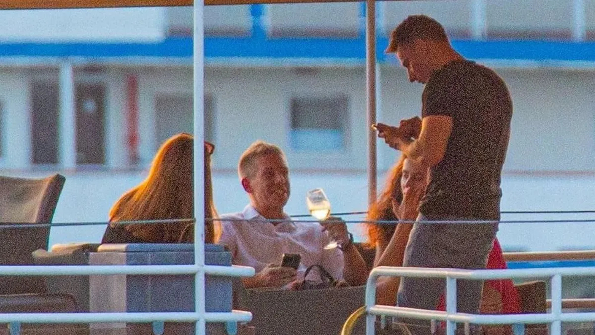 Lánczi András: Na és mi van akkor, ha Magyar Péter csak egy egyszerű stróman?