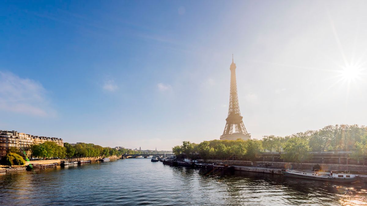 Seine river,Eiffel Tower, Paris, France