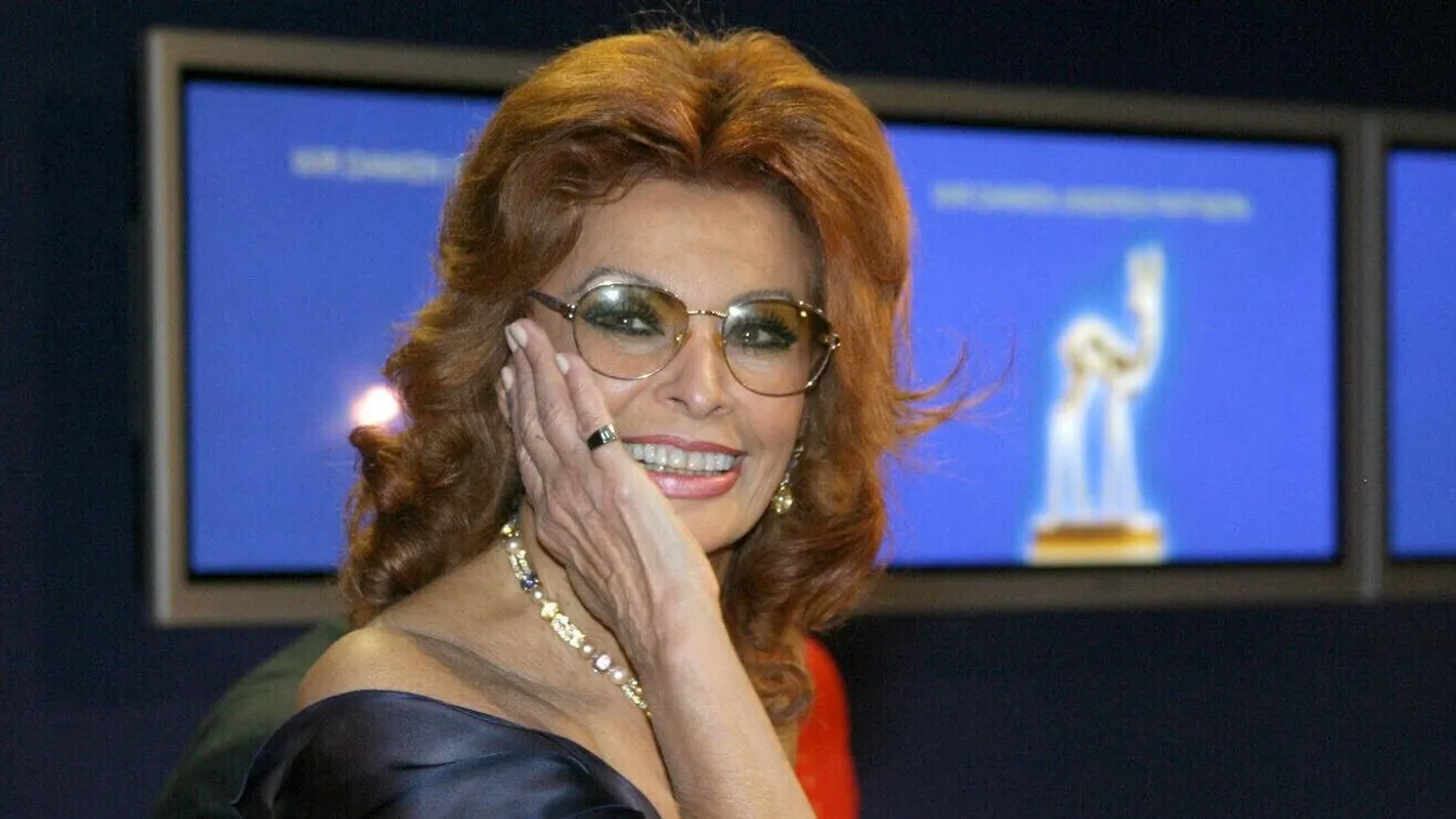 Sophia Loren, 90