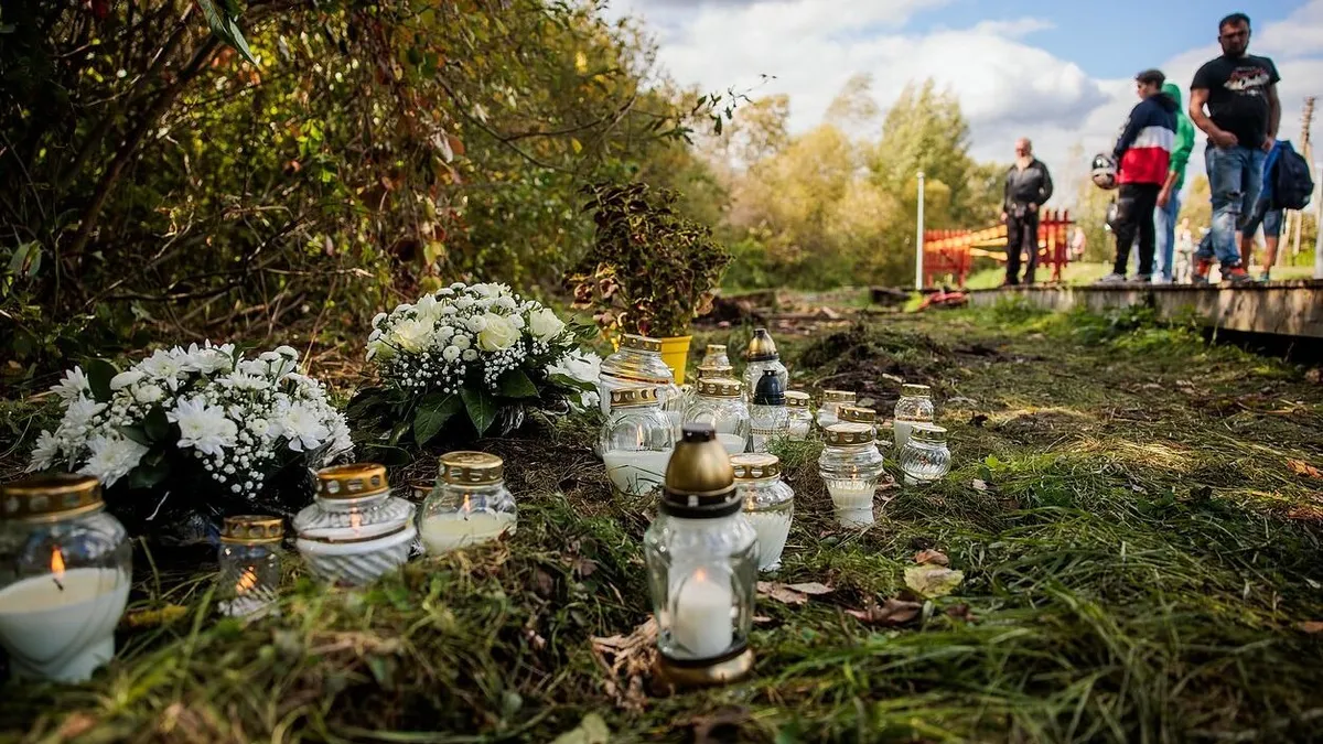 Brutális ralibaleset: egy néző meghalt, rengetegen megsérültek - videó
