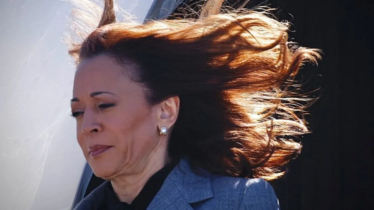 Trump: Harris kezéhez vér tapad!