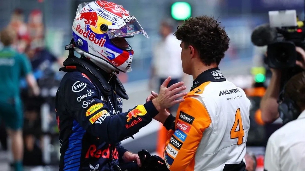 Interjú közben érte a hideg zuhany az F1-es futam győztesét