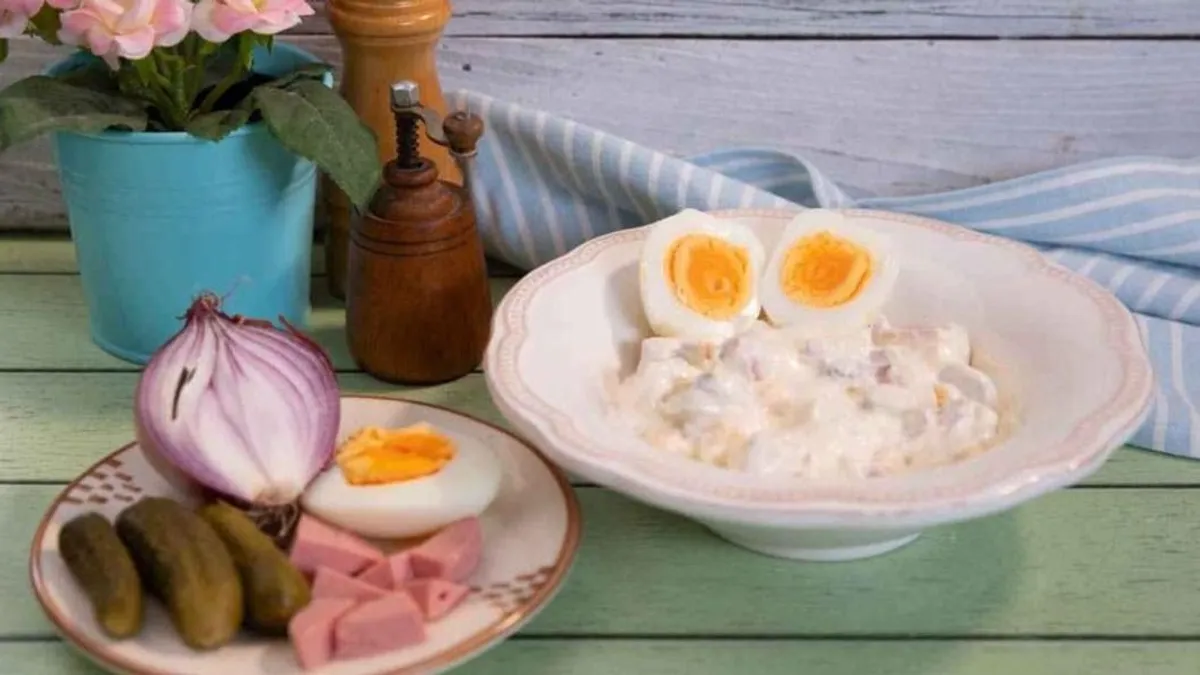 Így készül a tökéletes párizsisaláta