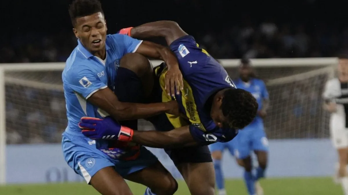 Fegyveresek rabolták ki a Napoli sztárját a Balogh Botondék elleni meccs után