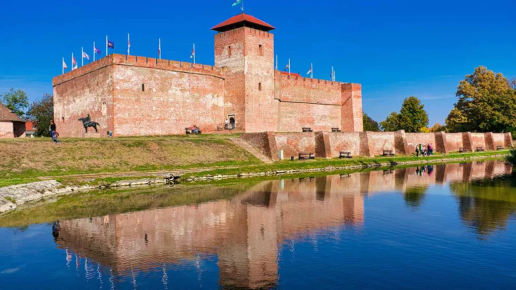 Magyar várak galéria, Magyarvárakgaléria, Gyulai vár