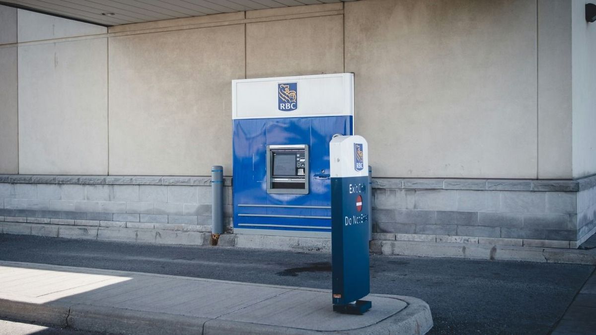 ATM a kanadai Toronto városában, illusztráció