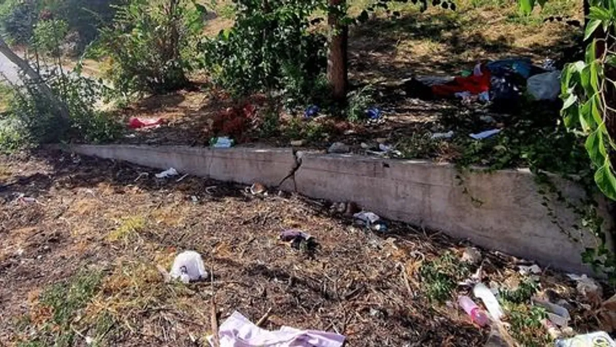 Újabb területet leptek el a hajléktalanok Újbudán