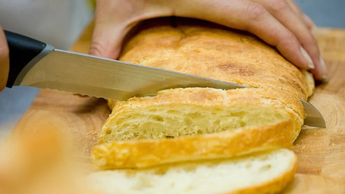 Így kell tárolni a szeletelt kenyeret, hogy tovább friss maradjon