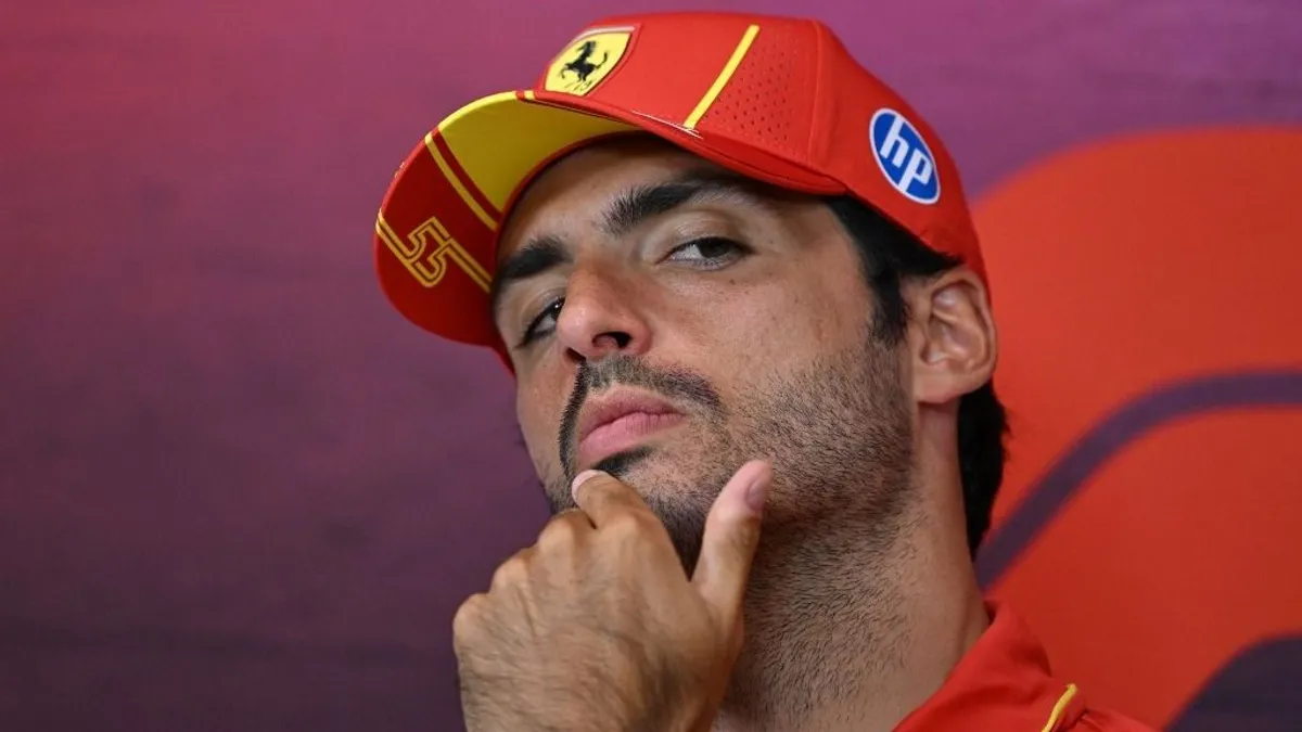 Carlos Sainz kikérte magának, amit a Ferrarinál állítanak