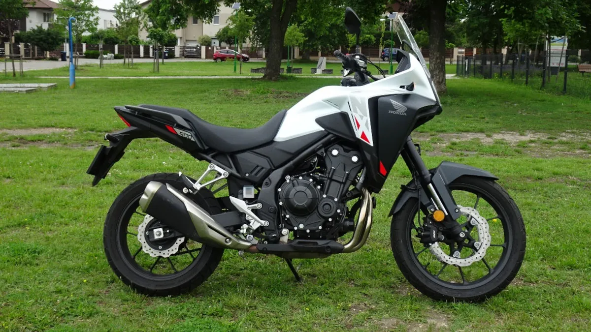 Semmi túlzás - Honda NX 500 rövid teszt