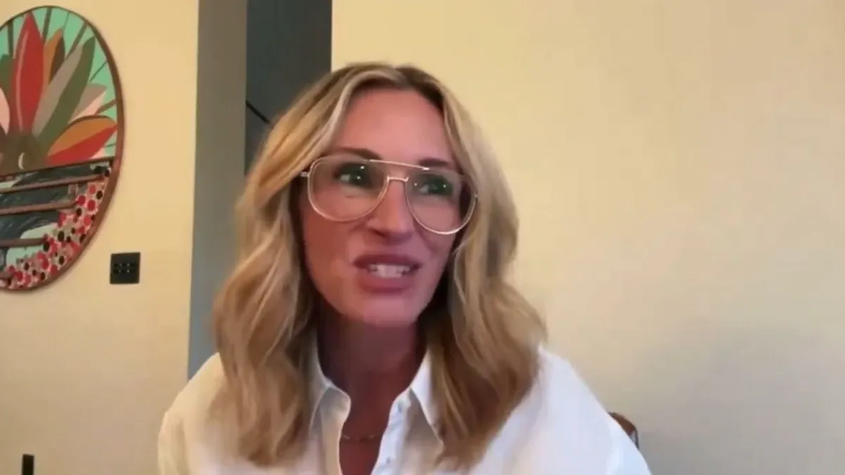 Julia Roberts elszólta magát: Joe Biden vezetése alatt rossz irányba haladt Amerika - videó