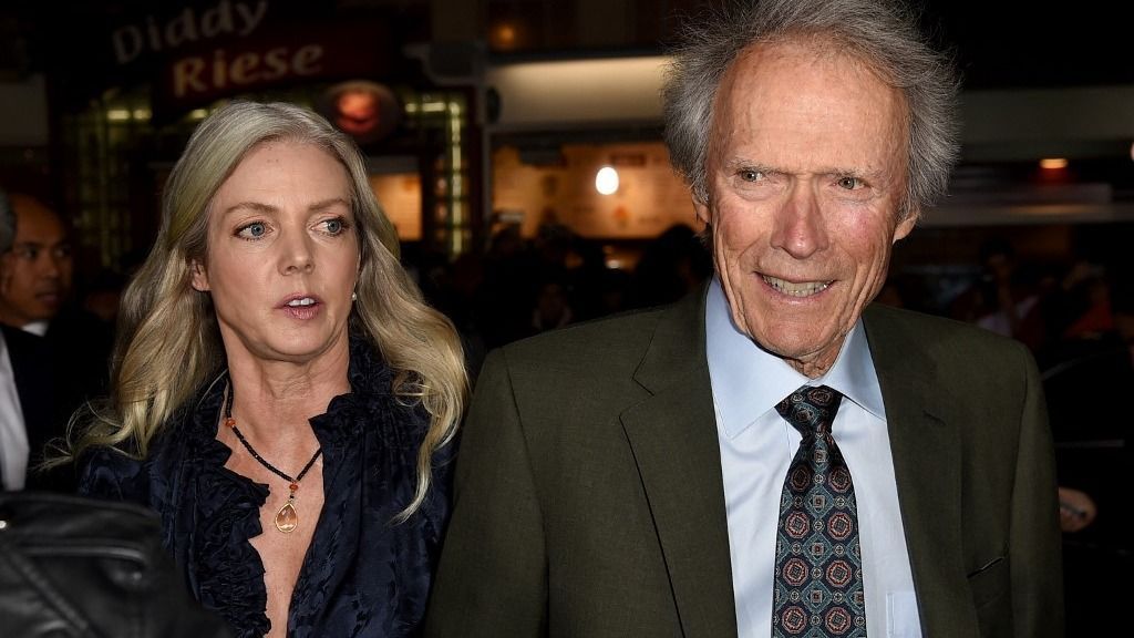 Premiere of Warner Bros. Pictures' "The Mule" - Red Carpet, Christina Sandera és Clint Eastwood