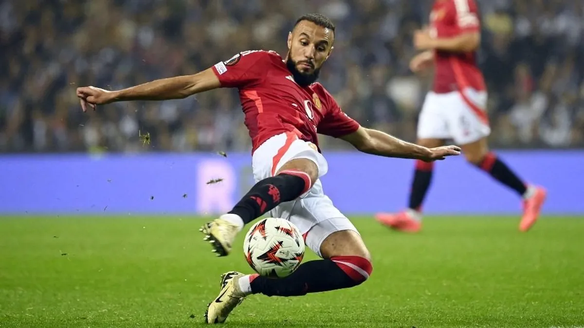 Nem akart szivárványos melegítőbe bújni a Manchester United hithű muzulmán labdarúgója