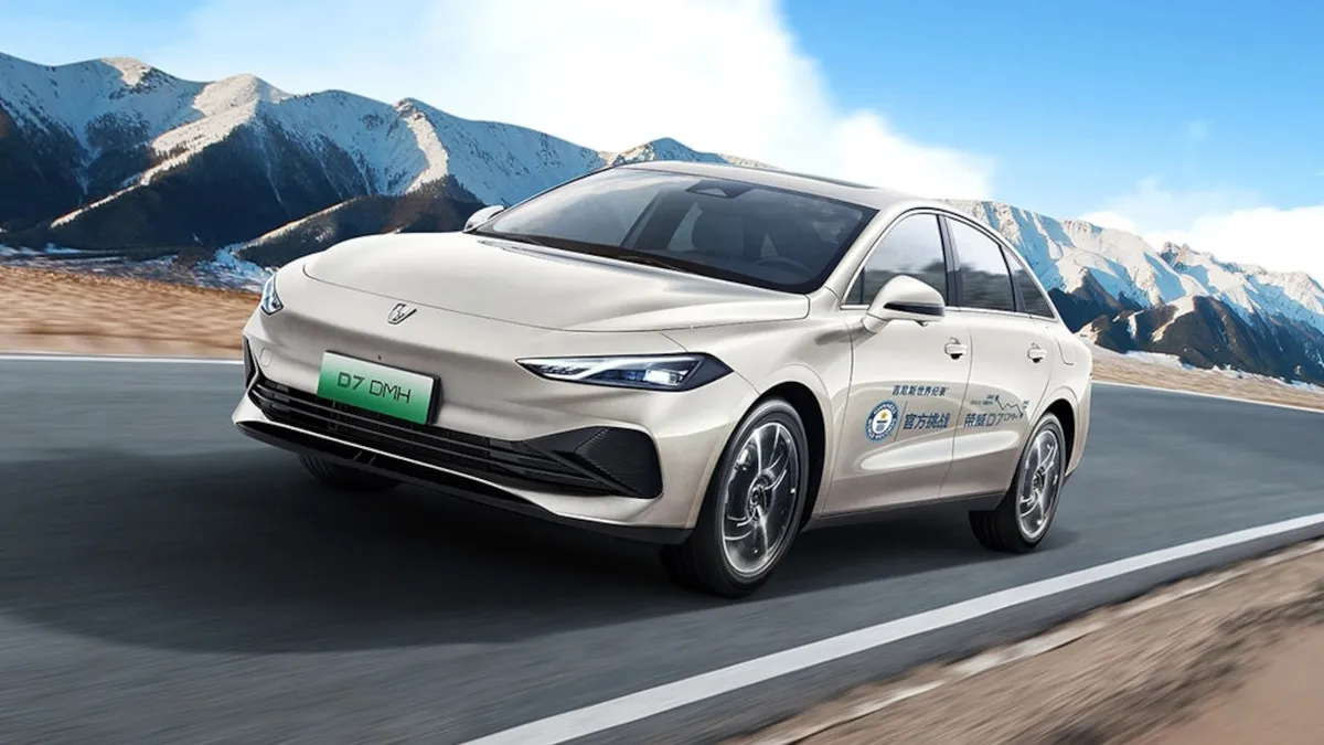 Új Guinness-rekord: egy feltöltéssel 2208 km-es hatótávolság