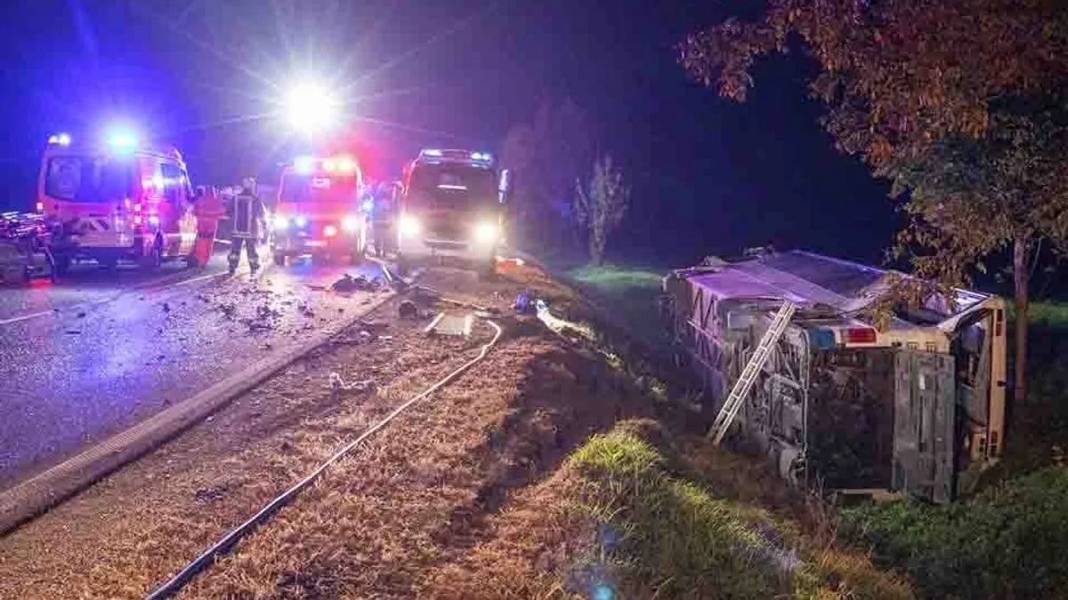 Megrázó képeken az alsónemesapáti buszbaleset helyszíne