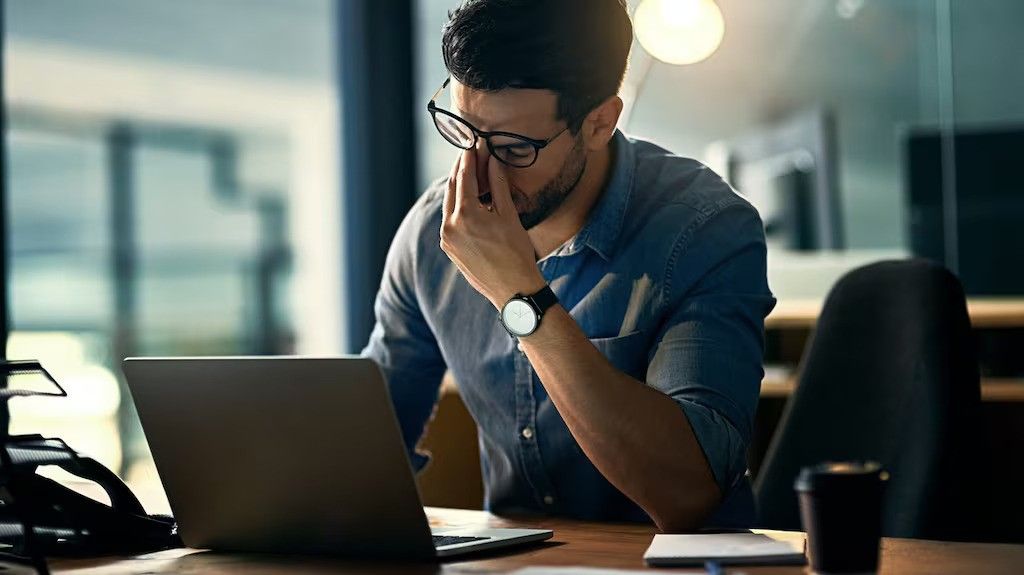 A doktori fokozat megszerzésének folyamata hosszú és stresszes, az anyagi megtérülés ritkán megfelelő, a kutatás pedig óriási nyomással jár