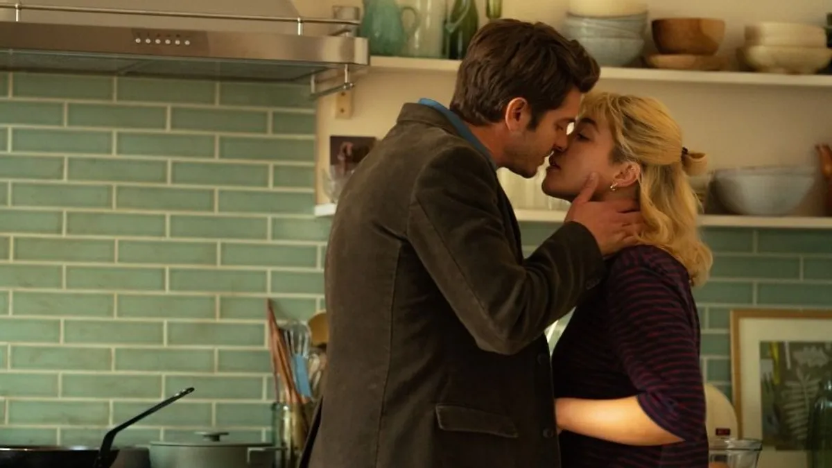Andrew Garfield és Florence Pugh túltolta a szexet