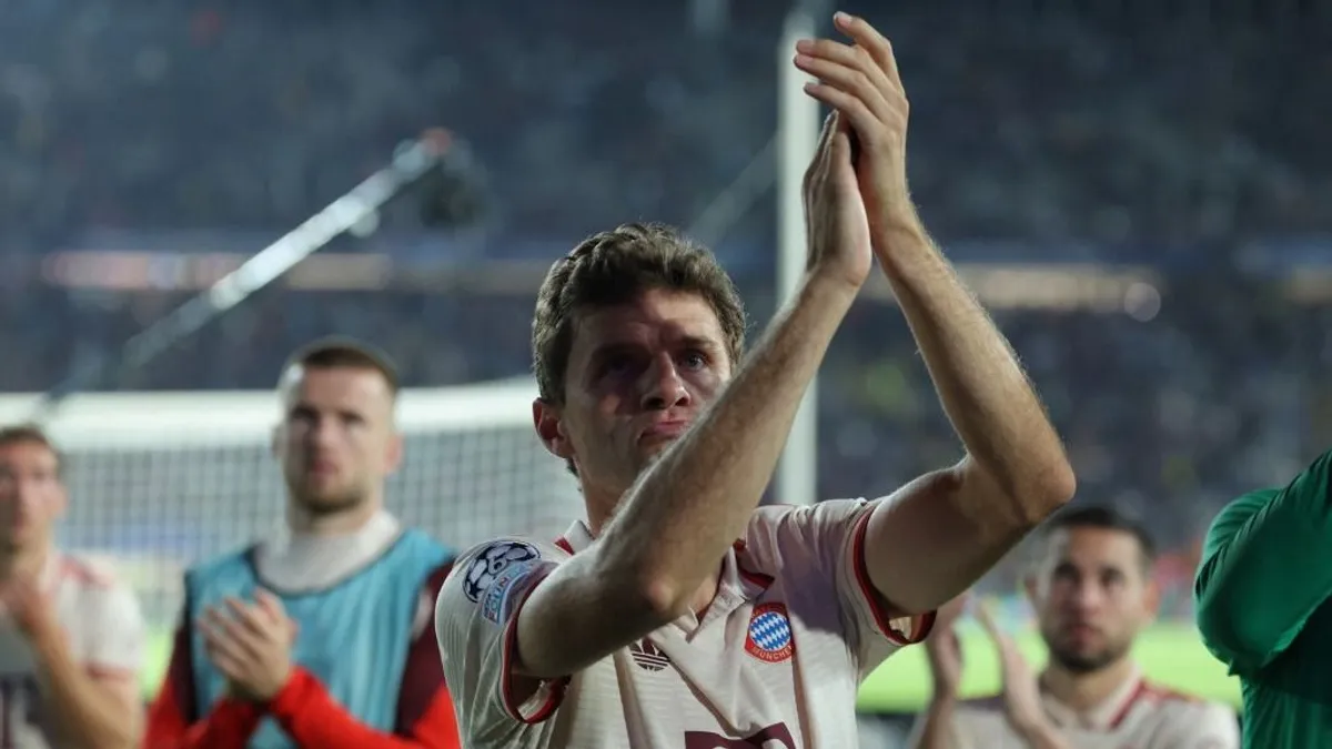 Nemrég ünnepelték, most kirúgnák a Bayern München edzőjét