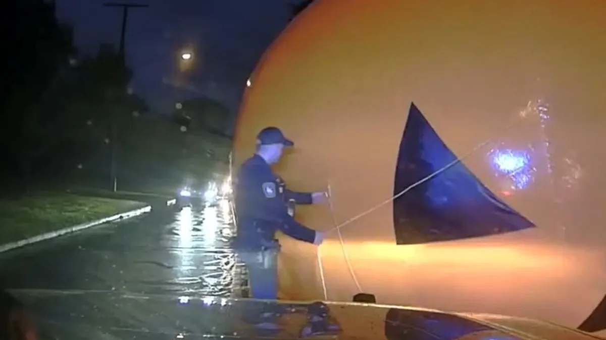 Óriási elszabadult tök zárta el az utat Ohióban - videó