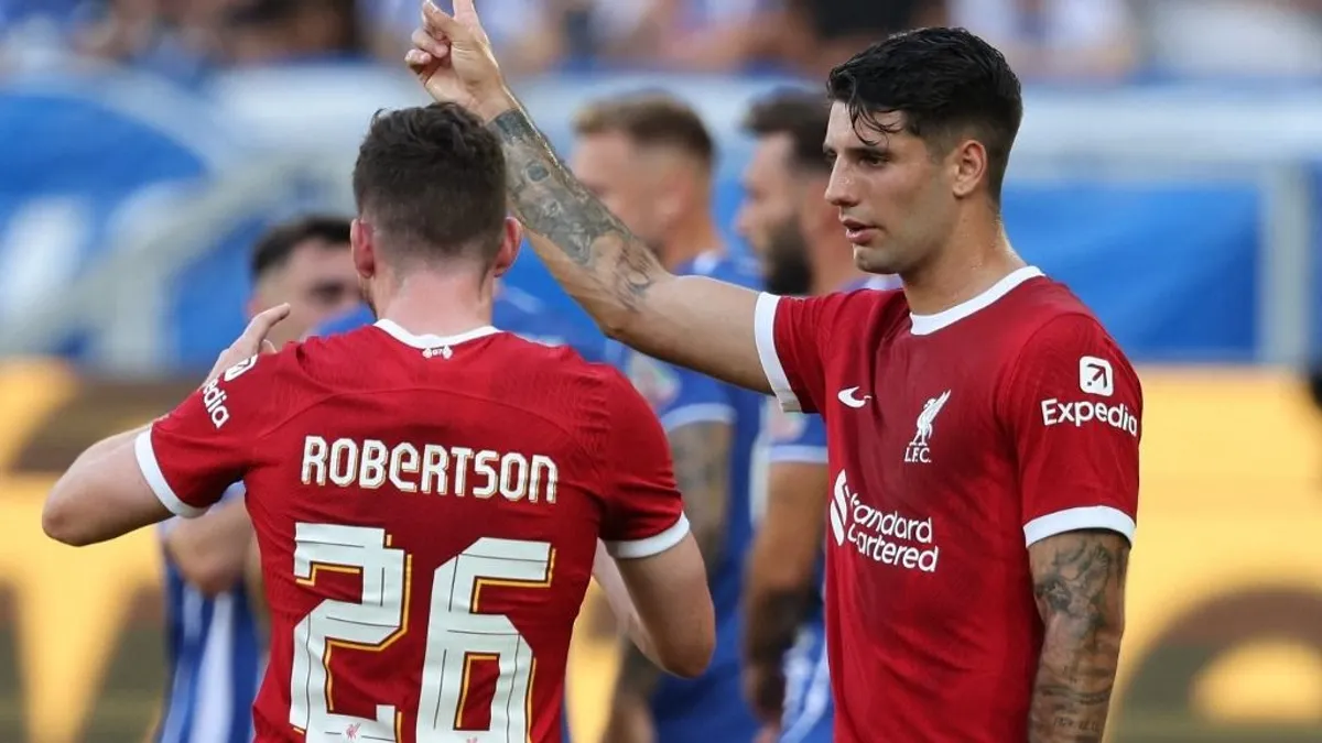 Szerenádot kapott - így heccelte a Liverpool-sztár Szoboszlai Dominikot az eljegyzése után