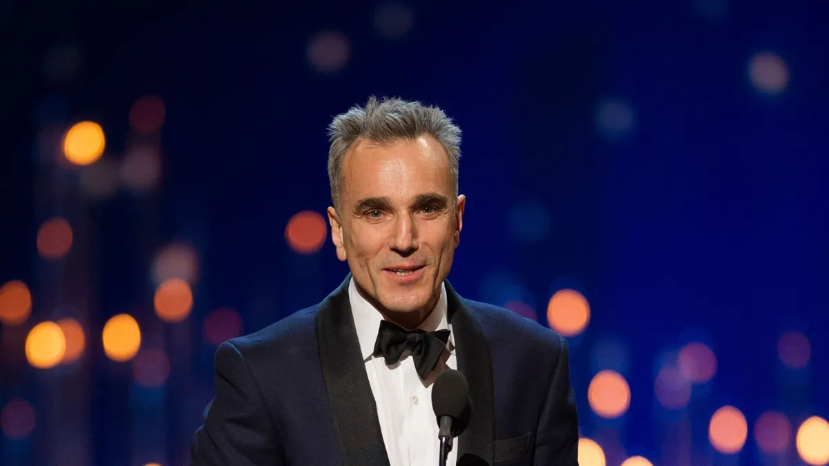 Daniel Day-Lewis váratlan bejelentést tett