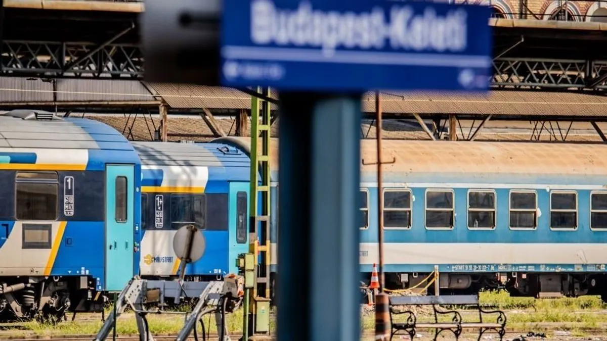 Így közlekednek a vonatok és a helyközi buszjáratok a nemzeti ünnepen