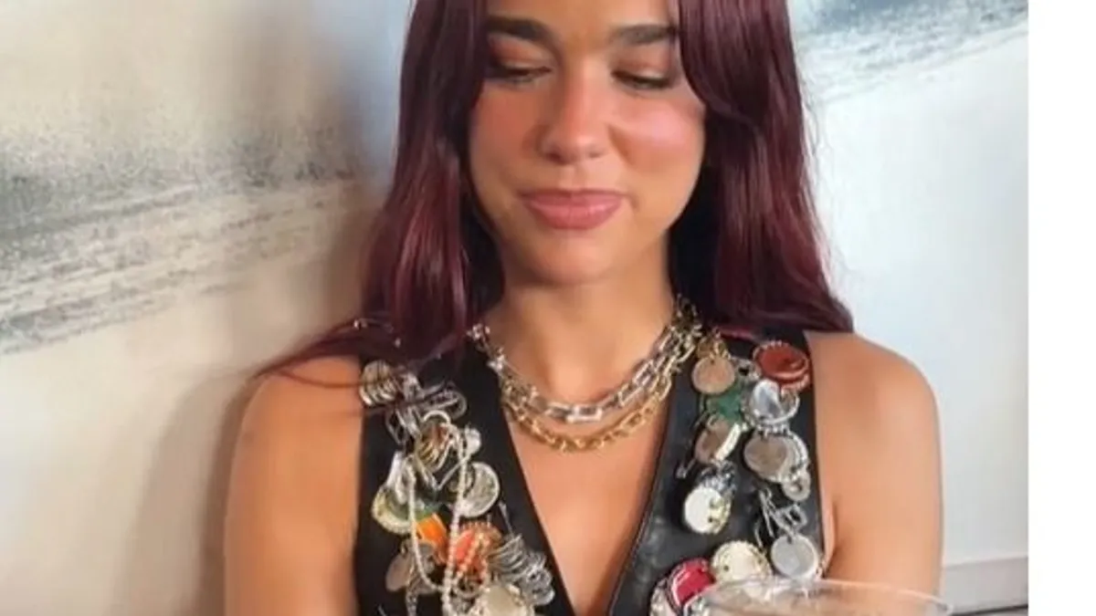 Egyre többen kóstolják meg Dua Lipa bizarr koktélját - videó