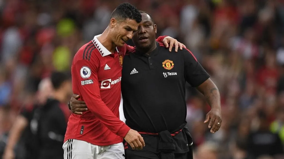 Saját korábbi kollégája támadt rá a Manchester United edzőjére