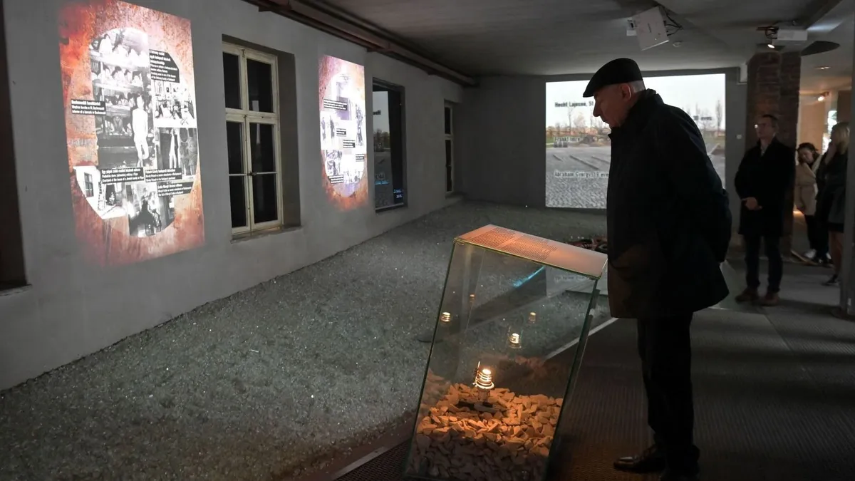 A holokauszt áldozataira emlékezett Auschwitzban a magyar köztársasági elnök