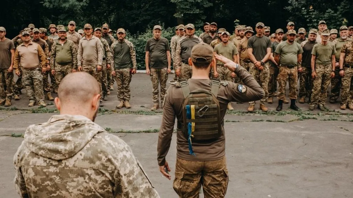 Egy koncertről rángatták a frontra az embereket Kijevben - videó