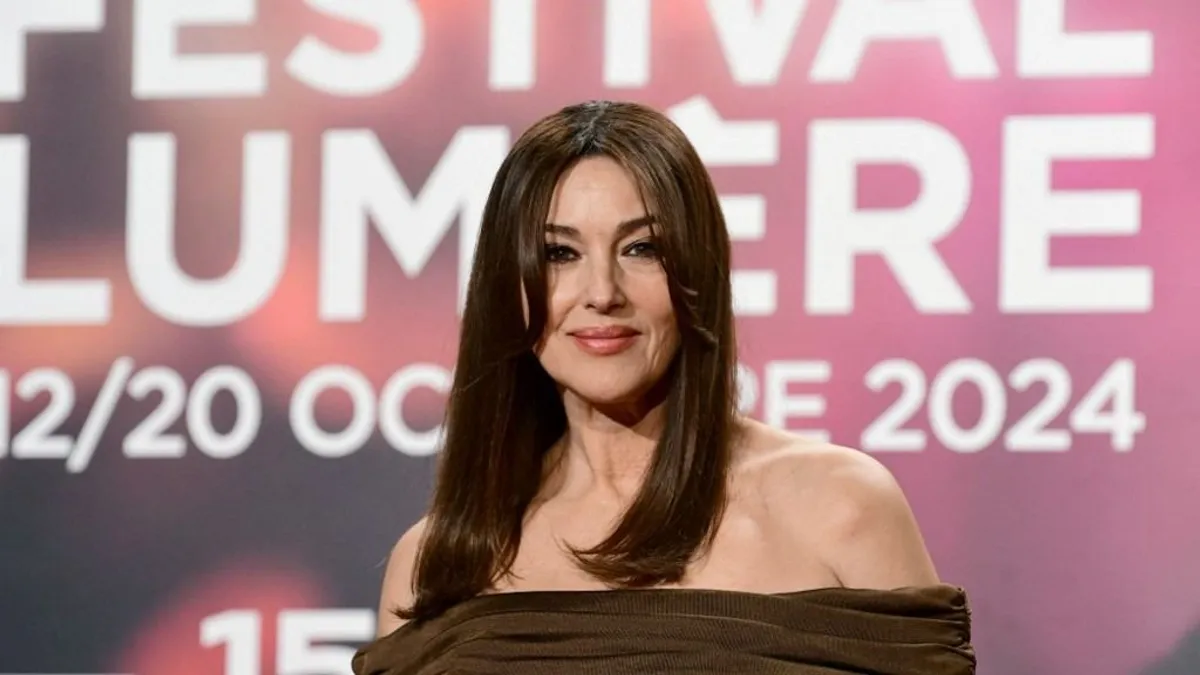 Monica Bellucci teljesen meztelenül mutatta meg magát