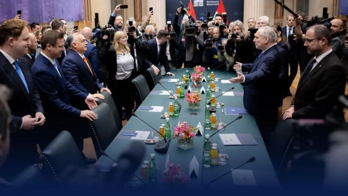 Orbán Viktor Bécsből jelentkezett be