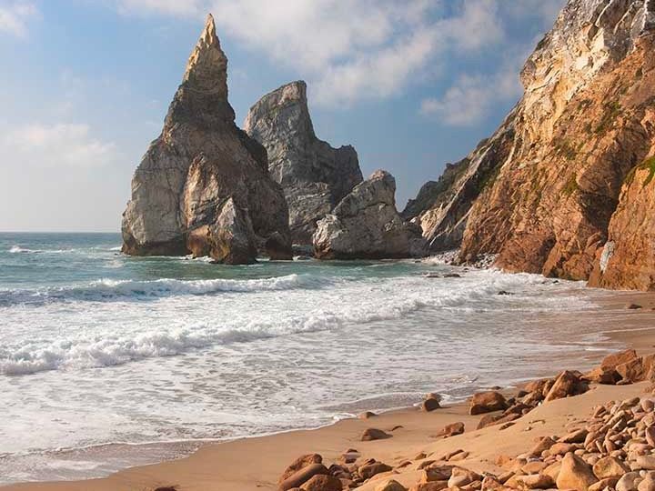 Ursa Beach, tengerpart, Portugália, UrsaBeach, Ursa Beach on the Atlantic coastline has dramatic rock formations called the Giant and the Bear.