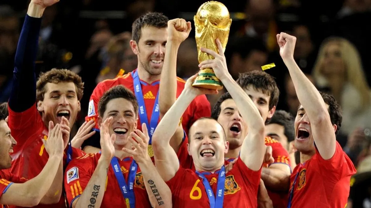 Hivatalosan is visszavonult a focista, akitől Messi ellopott egy Aranylabdát