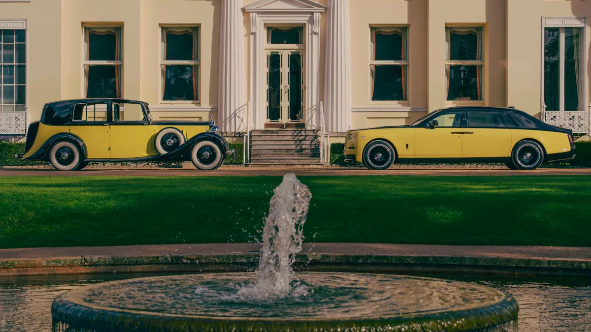 A James Bond film főgonosza, Auric Goldfinger ma ilyen Rolls-Royce Phantommal furikázna