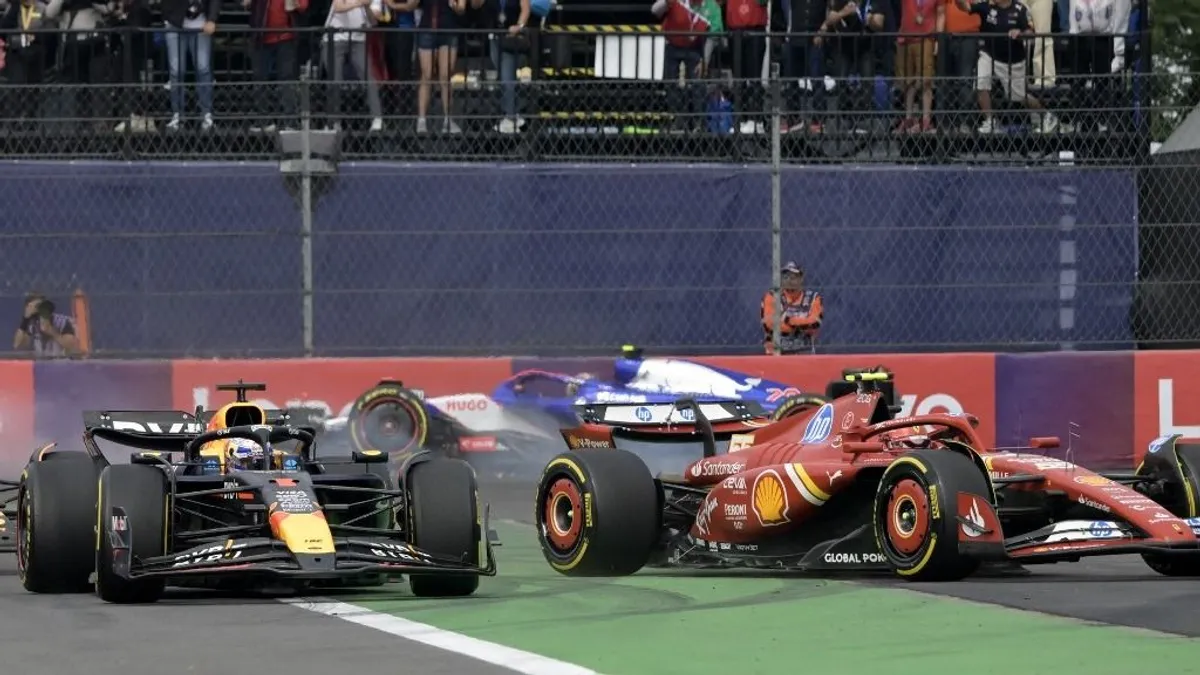 Súlyos büntetést kapott Verstappen, nagy lépést tett a vb-cím felé a Ferrari