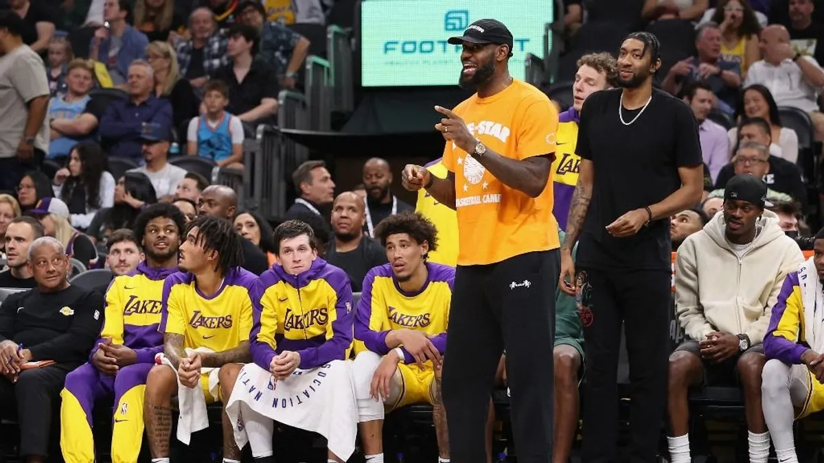 Halálos mérgű skorpió támadt LeBron Jamesre - fotó