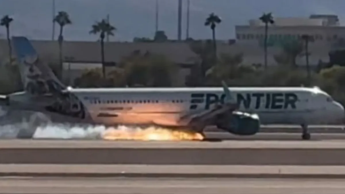Kigyulladt egy repülőgép, miközben leszállt Las Vegasban - videó