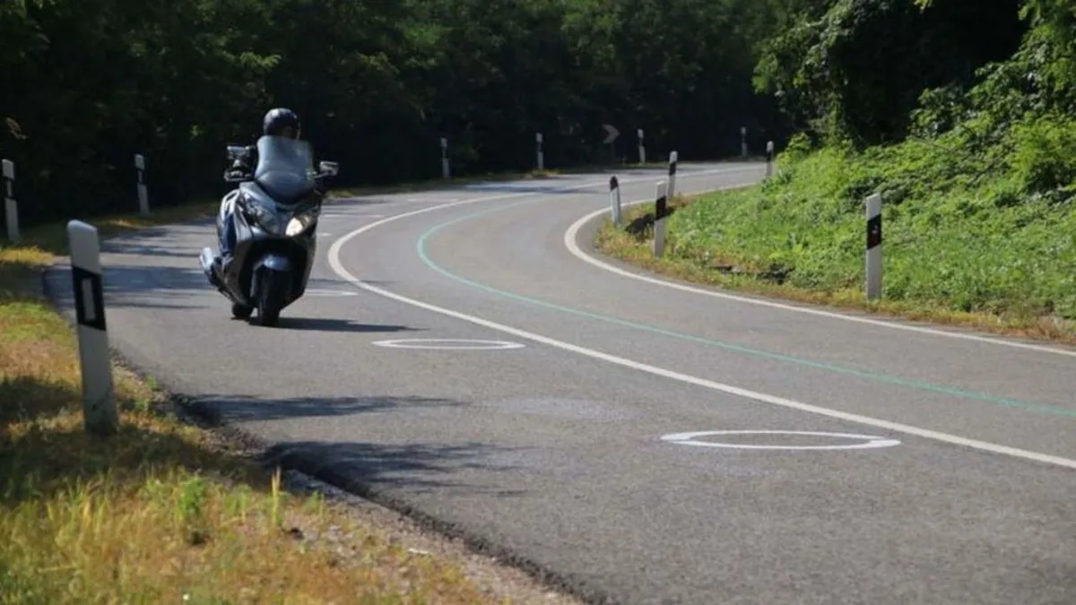 Kis híján lábait vesztette, mégis imádja a motorosbarát szerpentint a nagy öreg