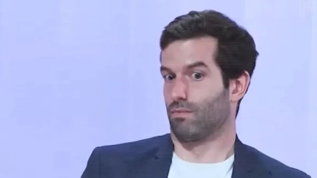 Fekete-Győr András vicces búcsúja: visszavonul a legbutább politikus!