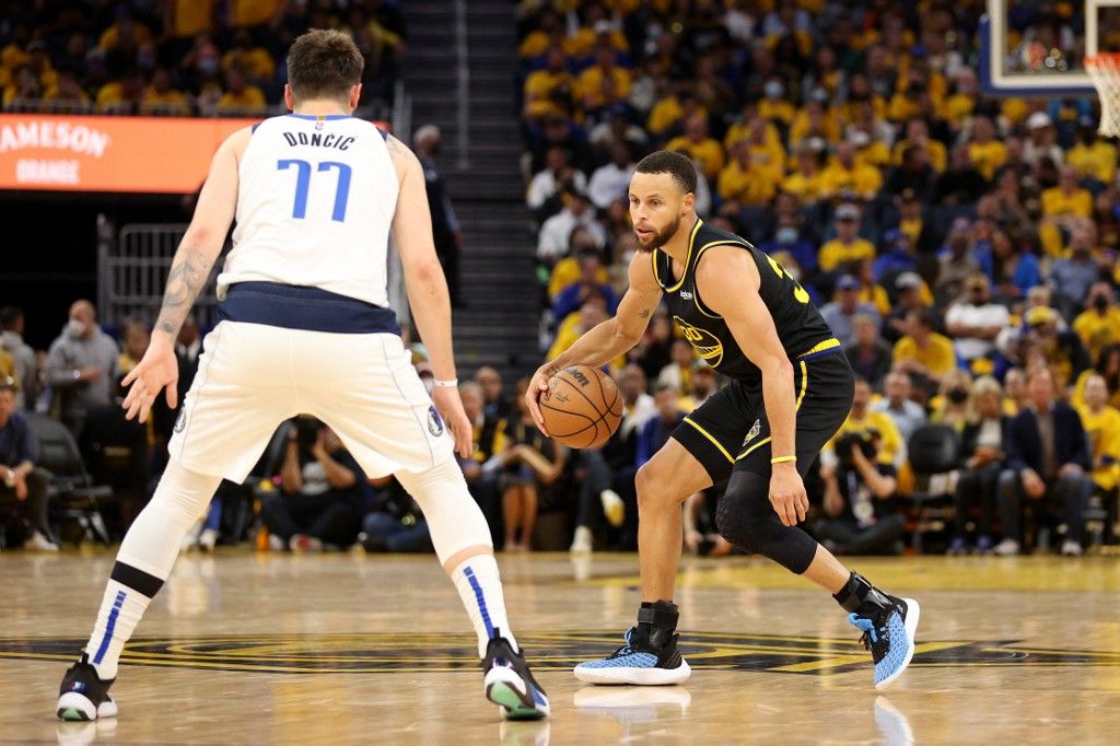 Dallas Mavericks v Golden State Warriors - Game Five, Luka Doncic, Steph Curry